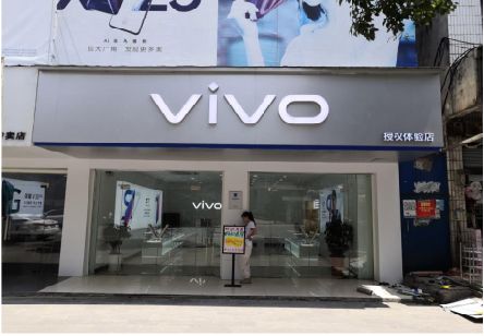 青神}做一个门店面广告招牌需要多少钱？